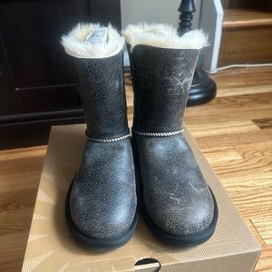 Black Uggs